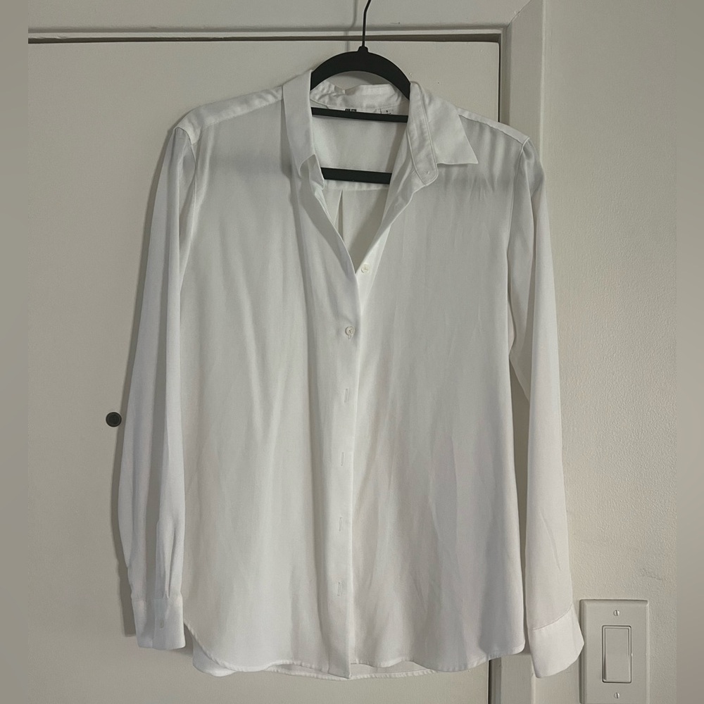 Uniqlo - button down blouse (white)